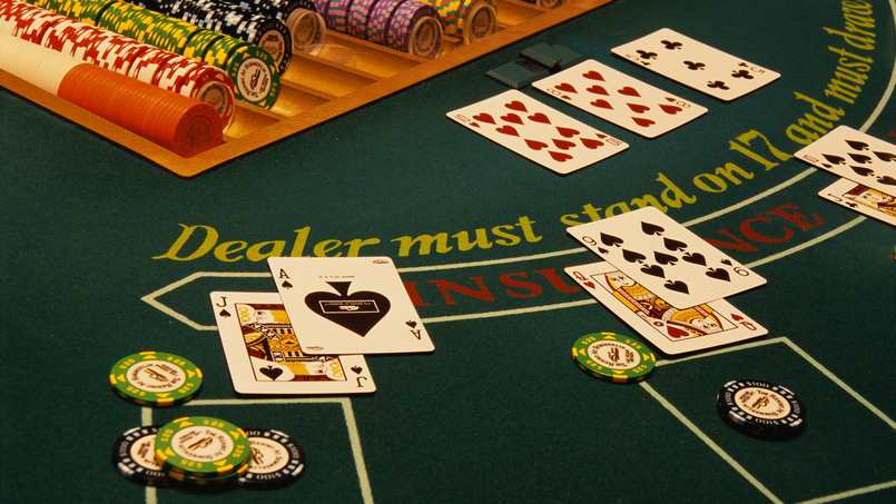 Hướng dẫn cách chơi blackjack khiến đối thủ phải nể phục